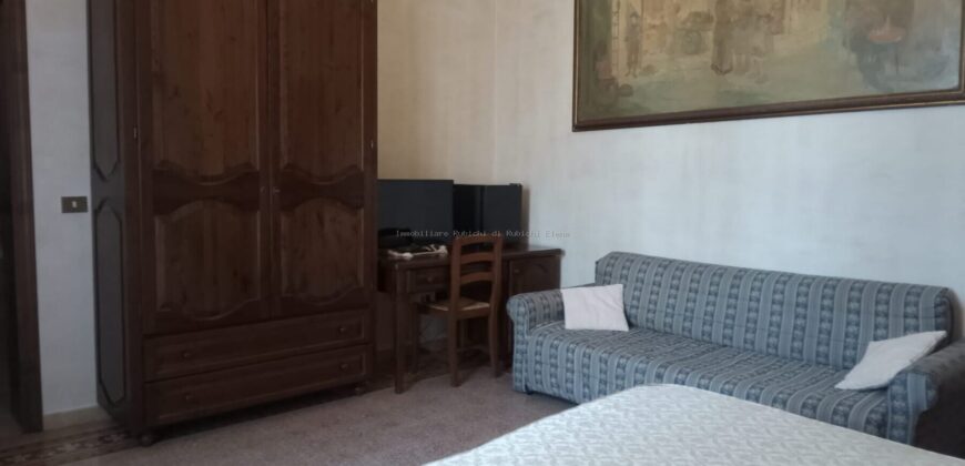 Affittasi camera matrimoniale grande – fauglia