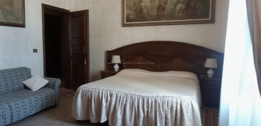 Affittasi camera matrimoniale grande – fauglia