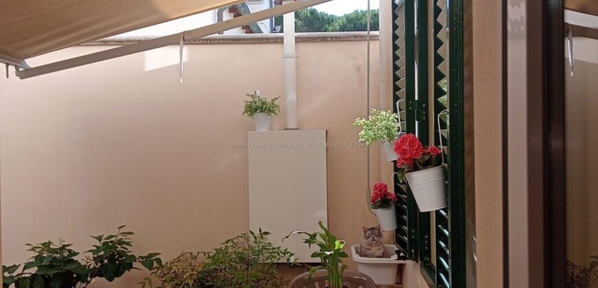 Vendita trilocale con giardino