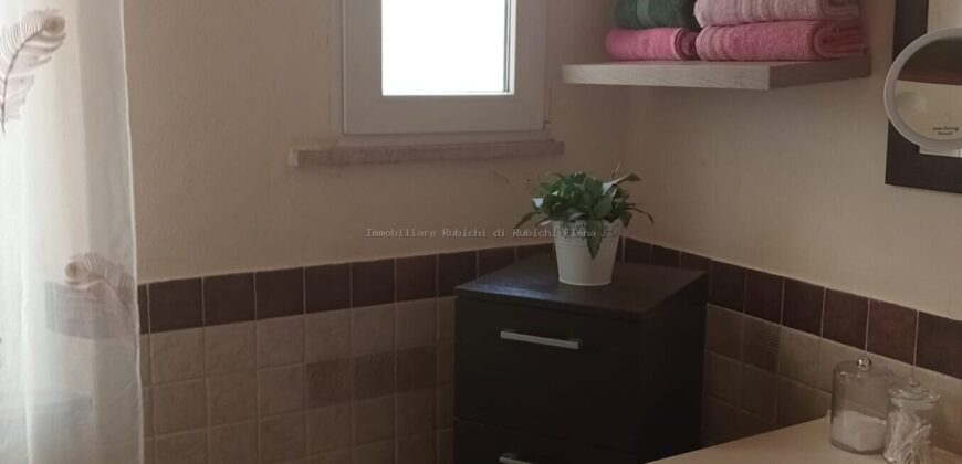 Vendita trilocale con giardino