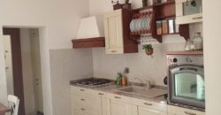 Vendita trilocale con giardino