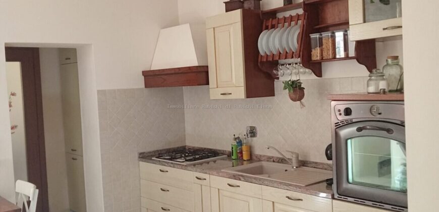 Vendita trilocale con giardino