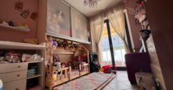 VENDESI APPARTAMENTO CON TERRAZZA, GIARDINO E AMPIO GARAGE