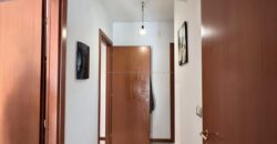 VENDESI APPARTAMENTO CON TERRAZZA, GIARDINO E AMPIO GARAGE