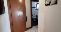 VENDESI APPARTAMENTO CON TERRAZZA, GIARDINO E AMPIO GARAGE