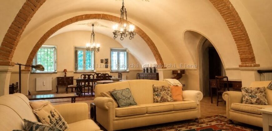 FAUGLIA – IL FASCINO DELLA CAMPAGNA, IN UNA CASA DA SOGNO