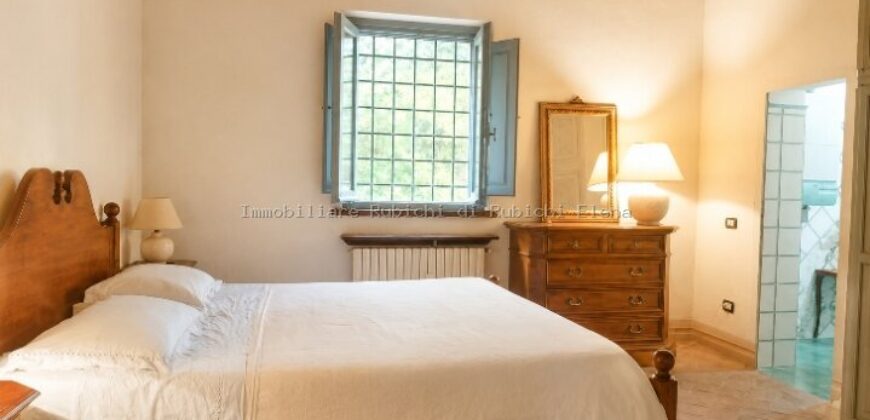 FAUGLIA – IL FASCINO DELLA CAMPAGNA, IN UNA CASA DA SOGNO