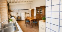 FAUGLIA – IL FASCINO DELLA CAMPAGNA, IN UNA CASA DA SOGNO