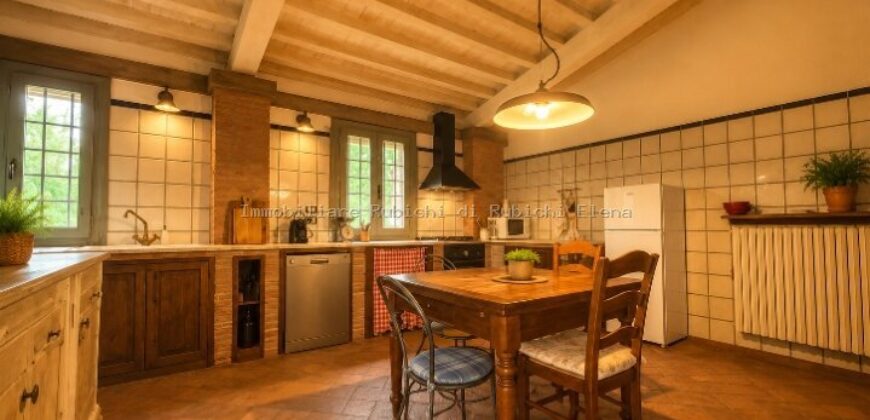 FAUGLIA – IL FASCINO DELLA CAMPAGNA, IN UNA CASA DA SOGNO